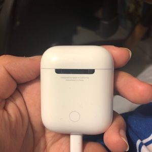 AirPods